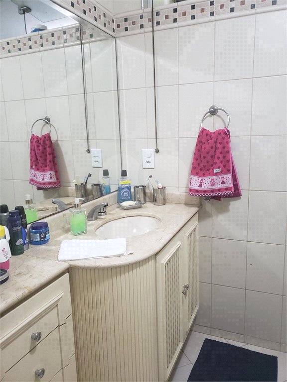 Apartamento à venda com 3 quartos, sendo 1 suíte, em Alto da Boa Vista, São Paulo, SP