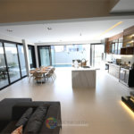 Casa à venda com 4 suítes no condomínio Residencial Dona Maria Candida, Indaiatuba - SP