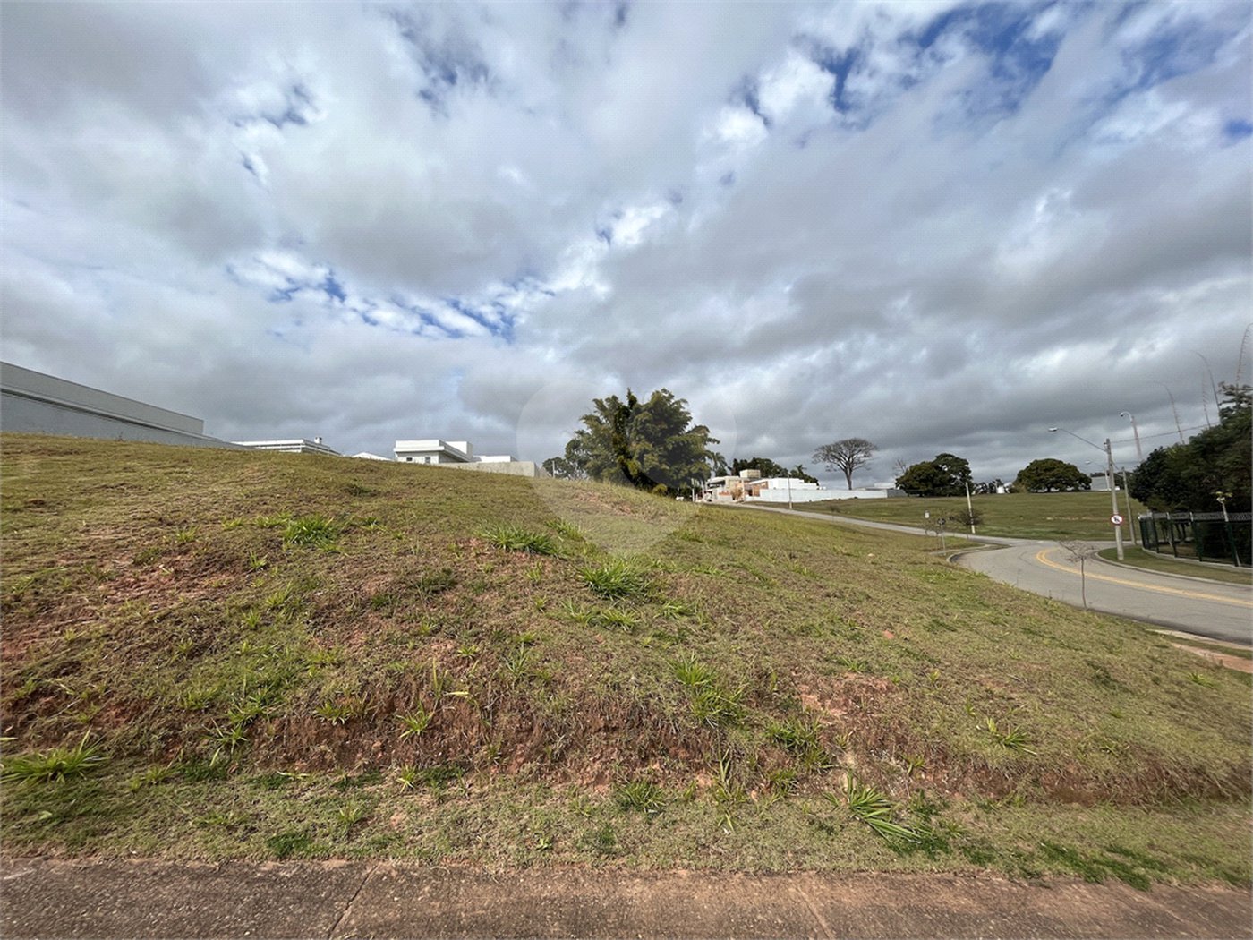 Terreno à venda no condomínio Fazenda Jequitibá, Sorocaba - SP