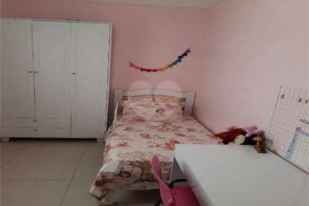 Casa à venda com 3 quartos, sendo 1 suíte, no condomínio Horto Florestal II, Sorocaba - SP