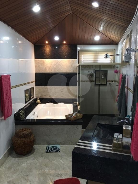 Casa à venda com 3 suítes no condomínio Alpes Caieras, Caieiras - SP