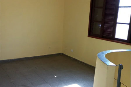 Casa à venda com 3 quartos, sendo 2 suítes, em Jardim Maria Duarte, São Paulo, SP