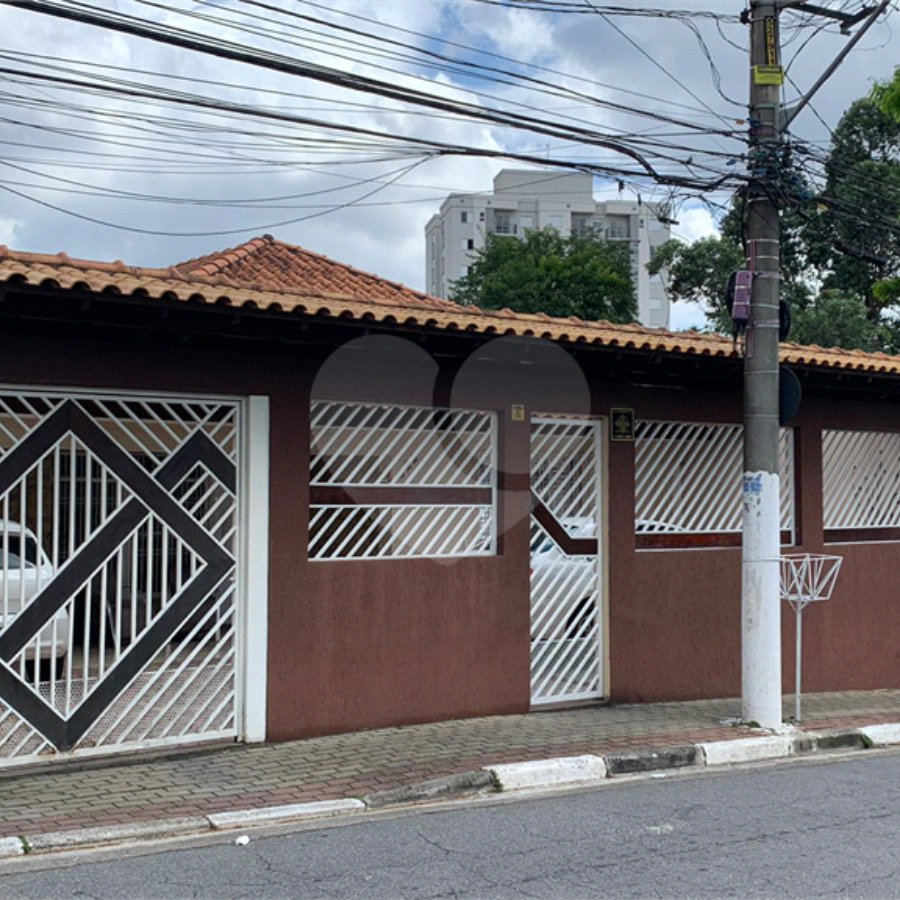 Casa Térrea à venda com 3 quartos no Centro, Poá, SP