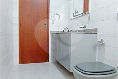 Casa à venda com 5 quartos, sendo 3 suítes, em Nova Vinhedo, Vinhedo, SP