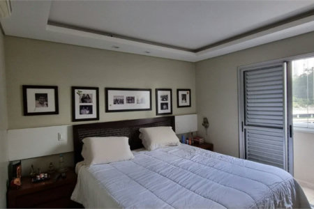 Apartamento à venda com 3 suítes em Jardim Londrina, São Paulo, SP