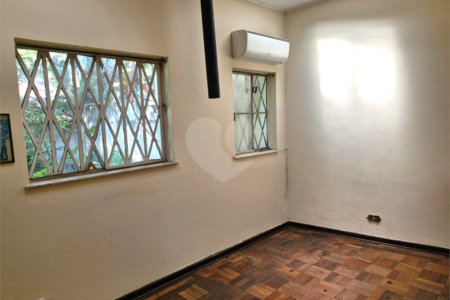 Casa Térrea à venda com 5 quartos em Jardim Petrópolis, São Paulo, SP