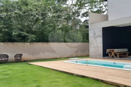 Casa à venda com 3 suítes no condomínio Villa D' Oro, Vinhedo - SP