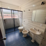 Sobrado à venda com 4 quartos, sendo 2 suítes, em Interlagos, São Paulo, SP
