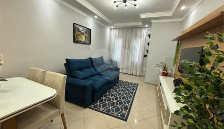 Casa à venda com 3 quartos, sendo 1 suíte, no condomínio Mira Estrela, São Paulo - SP
