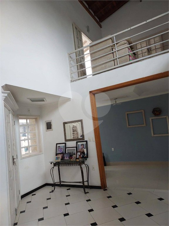 Sobrado à venda com 3 quartos, sendo 1 suíte, em Jardim Fonte Áurea, Poá, SP