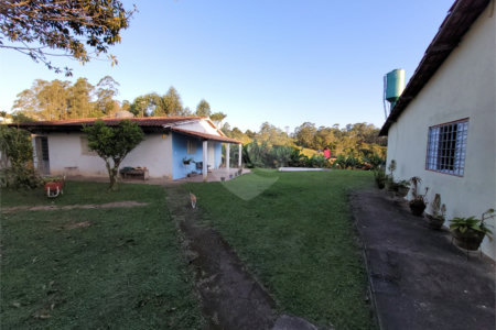 Chácara à venda com 5 quartos em Residencial Veneza I, Mogi das Cruzes, SP