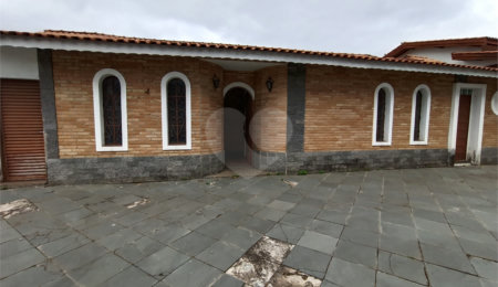Casa à venda com 4 quartos, sendo 3 suítes,  no condomínio Rancho Dirce, Sorocaba - SP