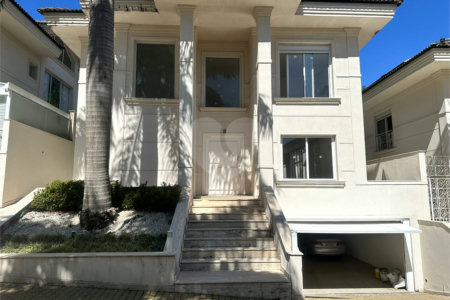 Casa à venda com 4 suítes no condomínio Villaggio Houda, São Paulo - SP