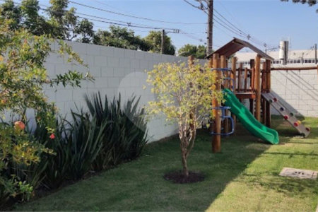 Casa à venda com 3 quartos, sendo 1 suíte, em Jardim Semiramis, Cotia, SP