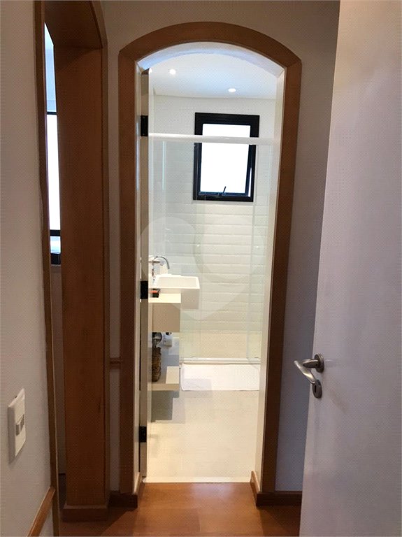 Apartamento à venda com 4 quartos, sendo 3 suítes, em Indianópolis, São Paulo, SP