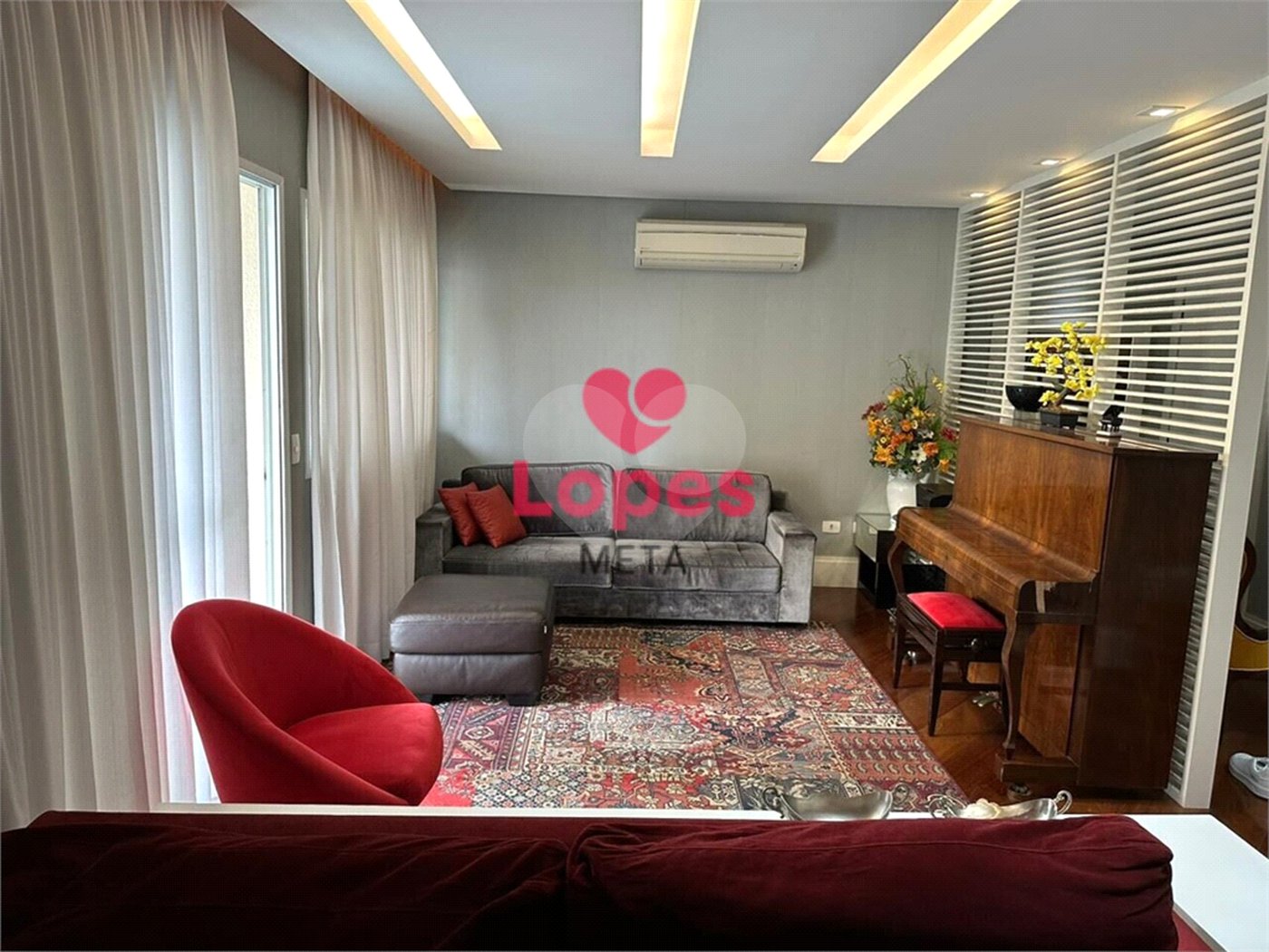 Apartamento à venda com 3 quartos, sendo 2 suítes, em Parque Residencial Aquarius, São José dos Campos, SP
