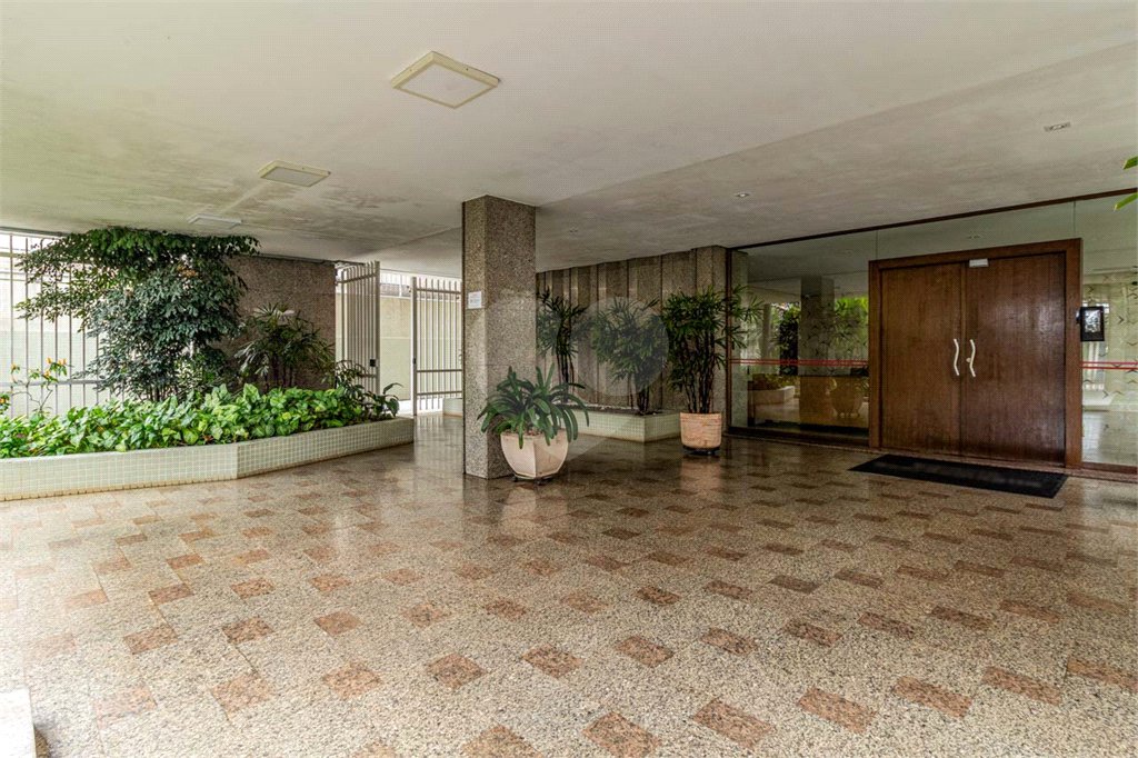 Apartamento à venda com 3 suítes em Bela Vista, São Paulo, SP