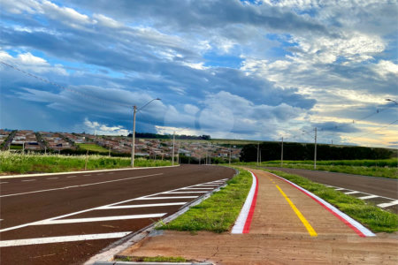 Terreno à venda no condomínio Loteamento Bella Cravinhos, Cravinhos - SP