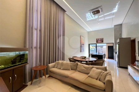 Casa à venda com 3 suítes no condomínio Praça dos Pássaros, Ribeirão Preto - SP