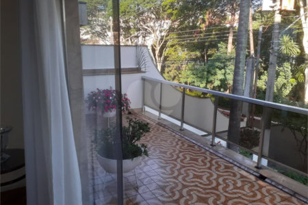Sobrado à venda com 3 quartos, sendo 1 suíte, em Jardim Franca, São Paulo, SP