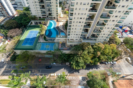 Apartamento à venda com 3 suítes em Campo Belo, São Paulo, SP
