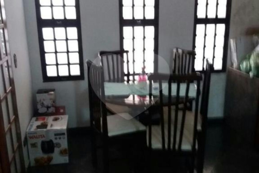 Sobrado à venda com 3 quartos, sendo 1 suíte,  em Jardim do Papai, Guarulhos, SP