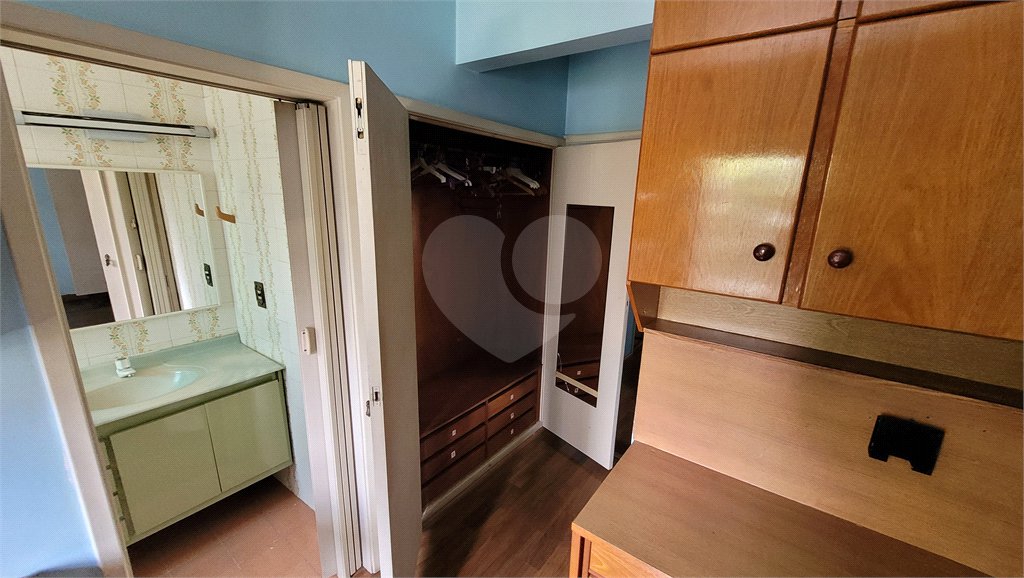 Apartamento à venda com 2 quartos, sendo 1 suíte,  em Vila Mariana, São Paulo, SP