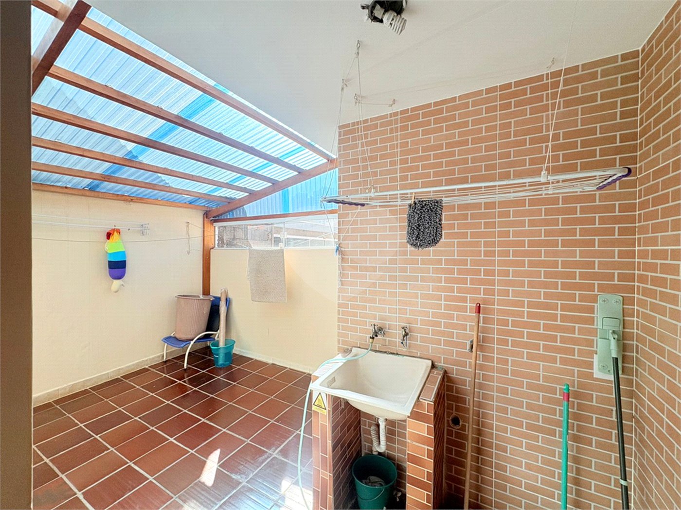 Sobrado à venda com 3 quartos, sendo 2 suítes, em Vila Ester (zona Norte), São Paulo, SP