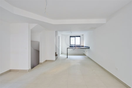 Casa à venda com 3 quartos, sendo 1 suíte, no condomínio Cube Villa, São Paulo - SP