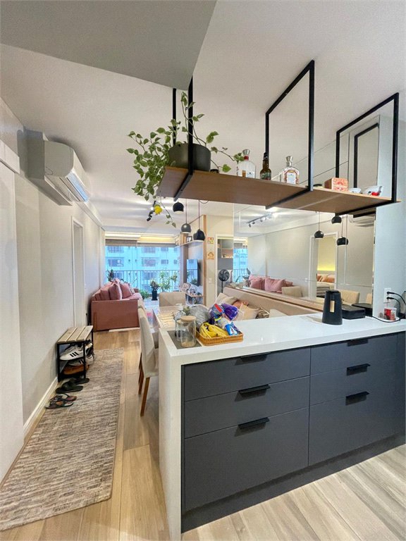 Apartamento à venda com 3 quartos, sendo 1 suíte, em Indianópolis, São Paulo, SP