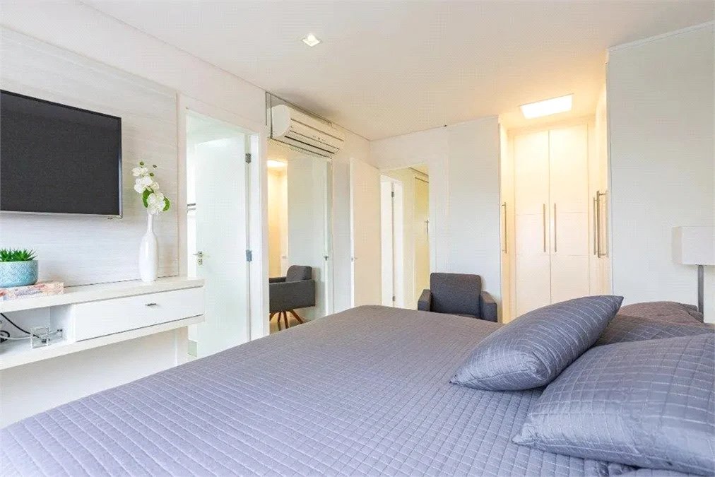 Apartamento à venda com 3 suítes em Vila Romana, São Paulo, SP