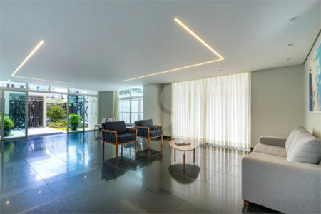 Apartamento à venda com 3 quartos, sendo 1 suíte, em Itaim Bibi, São Paulo, SP