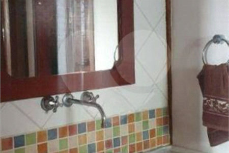 Casa à venda com 3 quartos, sendo 1 suíte, no condomínio Terras de São Francisco, Vinhedo - SP