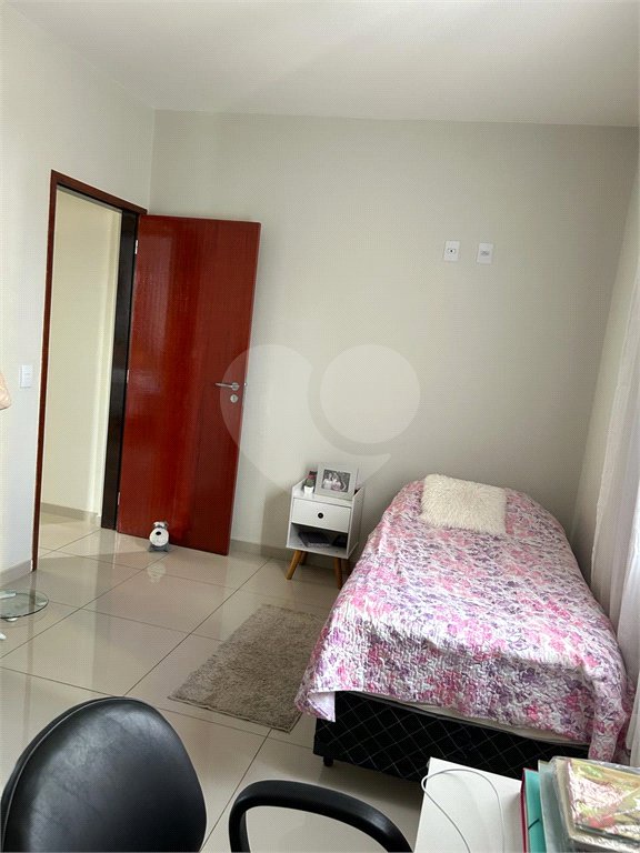 Casa à venda com 3 quartos, sendo 1 suíte,  no Centro, Mogi das Cruzes, SP