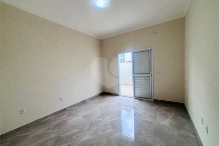 Casa à venda com 2 suítes no condomínio Horto Florestal III, Sorocaba - SP