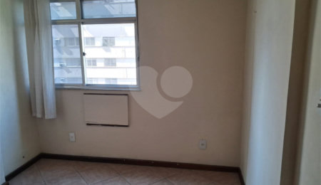 Apartamento à venda com 2 quartos em Praça da Bandeira, Rio de Janeiro, RJ