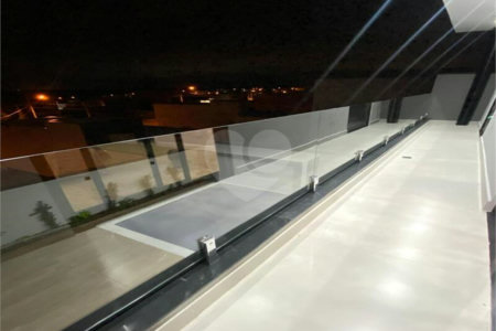 Casa à venda com 3 quartos, sendo 1 suíte,  no condomínio Residencial Mantova, Indaiatuba - SP