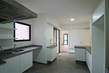 Apartamento à venda com 4 quartos, sendo 3 suítes, em Vila Suzana, São Paulo, SP