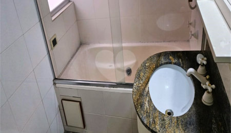 Apartamento à venda com 3 quartos, sendo 1 suíte,  em Perdizes, São Paulo, SP