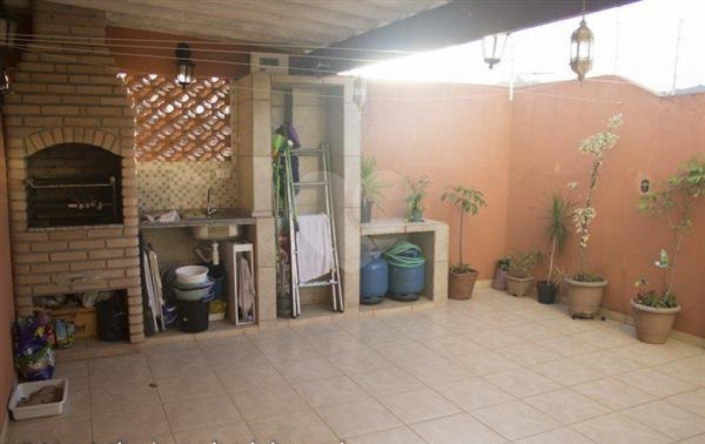 Sobrado à venda com 3 quartos em Jardim Virginia Bianca, São Paulo, SP