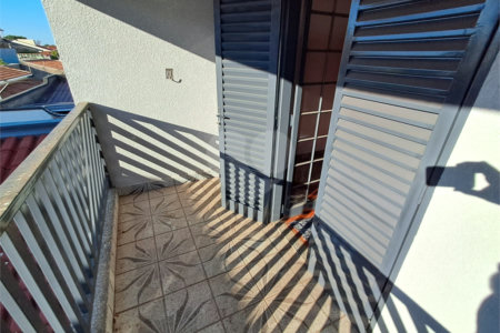 Sobrado à venda com 3 suítes em Nossa Senhora Aparecida, Paulínia, SP