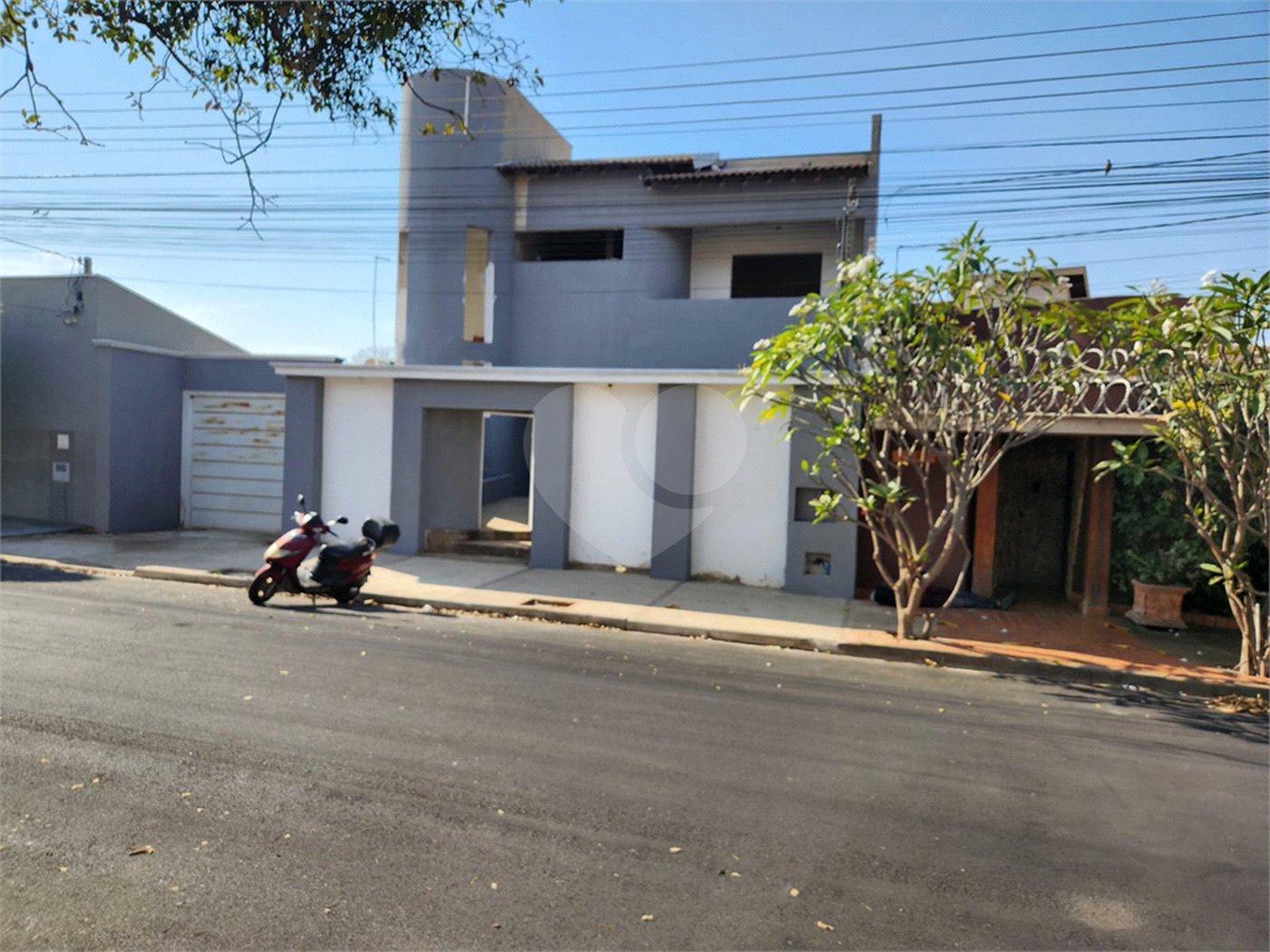Casa à venda com 5 suítes em Residencial Olivio Benassi, Matão, SP