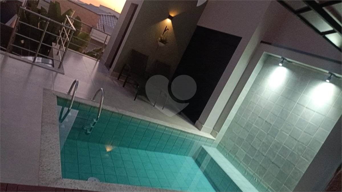 Casa à venda com 4 suítes no condomínio Sta Morriz, Campinas - SP