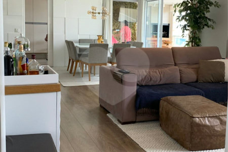 Apartamento à venda com 3 suítes em Lapa, São Paulo, SP