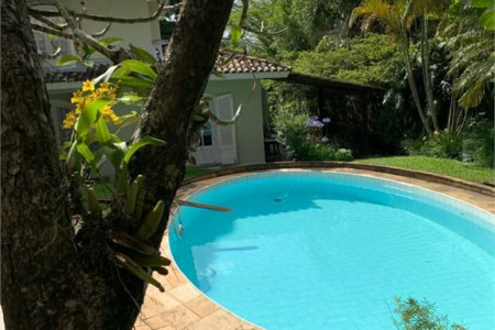Sobrado à venda com 4 suítes em Fazenda Morumbi, São Paulo, SP
