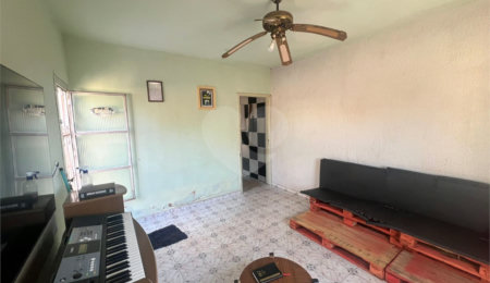 Casa à venda com 2 quartos em Jardim Leonel, Itapetininga, SP