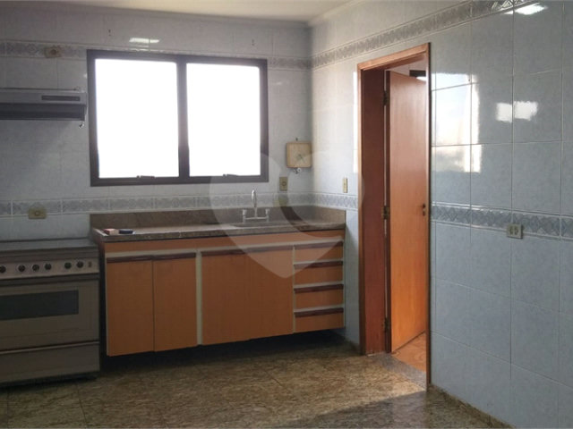 Apartamento à venda com 4 quartos, sendo 2 suítes,  em Vila Sônia, São Paulo, SP