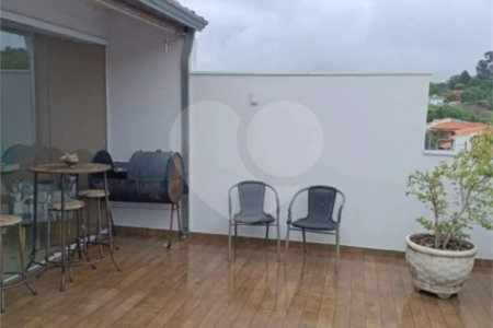 Sobrado à venda com 3 quartos, sendo 1 suíte, em Jardim Karolyne, Votorantim, SP