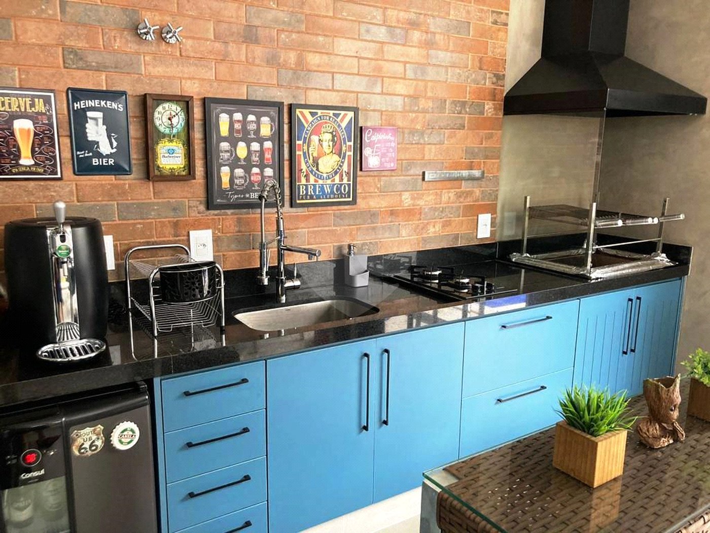 Casa à venda com 3 suítes em Roncáglia, Valinhos, SP