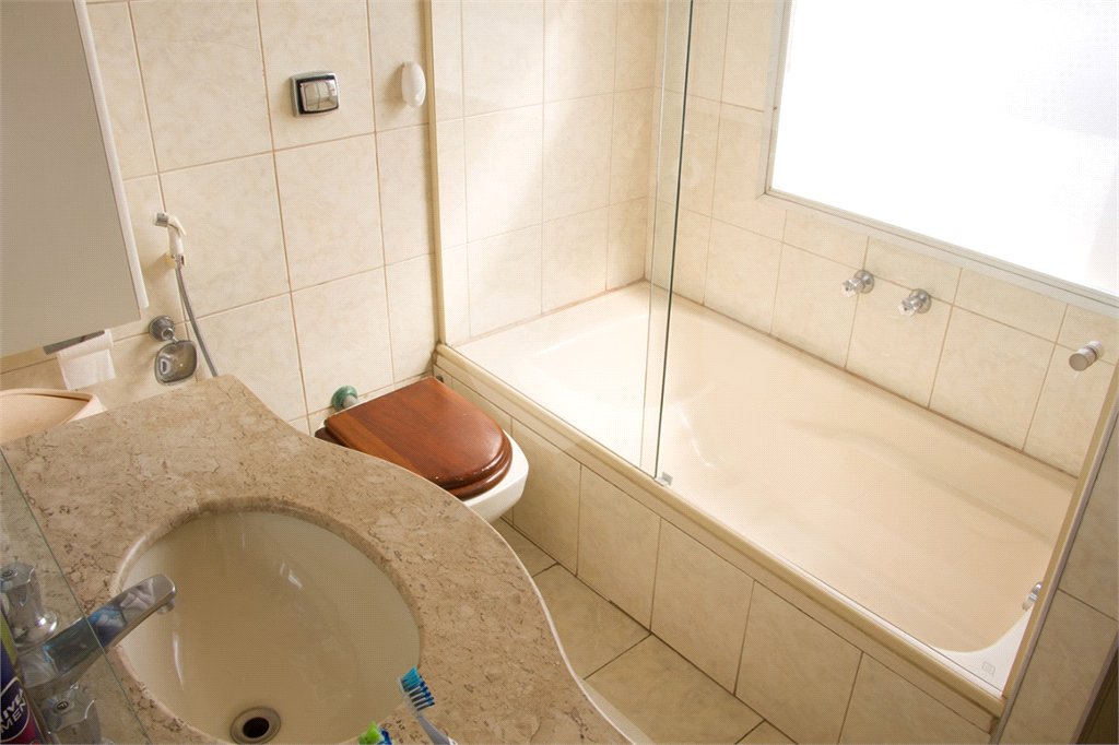 Apartamento à venda com 4 quartos, sendo 2 suítes, em Vila Buarque, São Paulo, SP